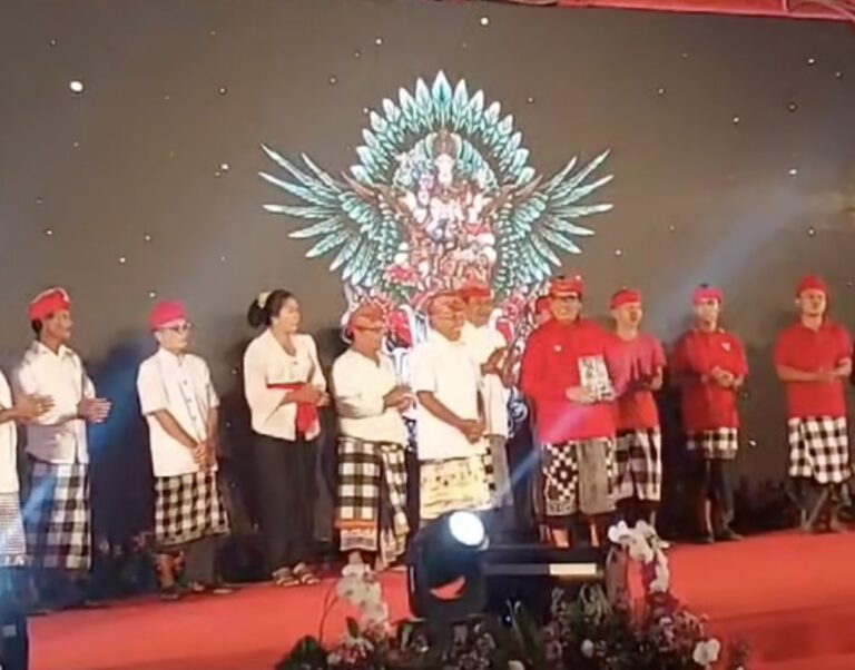 3B13676D-28AA-4B55-B5F7-16664080D9F4