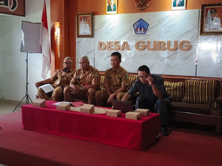 photo_6082312486373146106_y