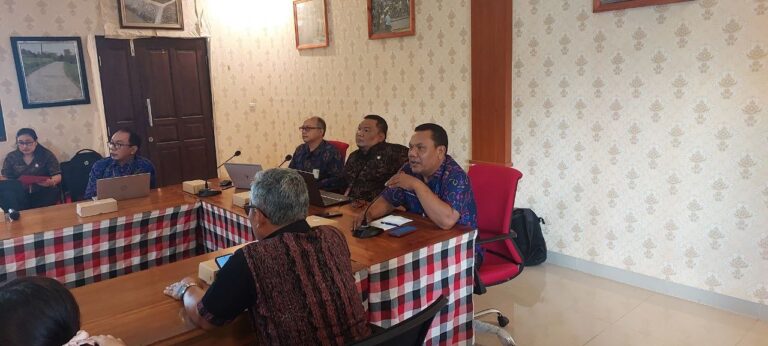 photo_6132181008049620190_y