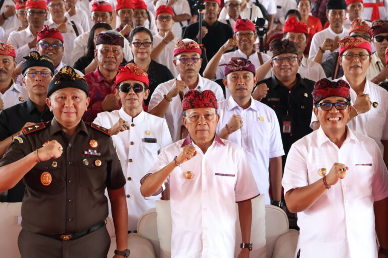 Bupati Sanjaya Dukung Peresmian Bale Sabha Adhyaksa di 133 Desa Tabanan (1)